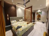 Darshana Studios#Galaxyblue sapphire#StylishStudio - B&B Ghaziabad