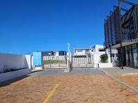Sunlit Shores welcoming coastal apartment located in a secure beach estate - Chambres d'hôtes Jeffreys Bay
