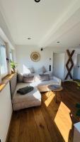 Klimatisierte Eifel-Ferienwohnung 4PL2 Mechernich, Obergartzem, Satzvey - nahe Krewelshof, Burg Satzvey & Phantasialand - Bed and Breakfast Mechernich