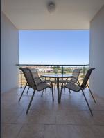 Crystal View Two Bedroom Apartment Side Sea View - B&B Paralímni