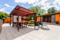 Apartment mit 2 Schlafzimmern und Poolblick