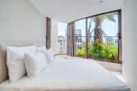 Two-Bedroom Deluxe Apartment with Balcony
