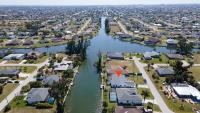 Waterfront Escape with Wild Owl Charm, Heated Pool & Pet-Friendly - B&B Cape Coral