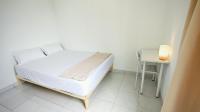 Home Sweet Home Shared Toilet Bathroom & Shared Kitchen - Bed and Breakfast Puchong Batu Dua Belas