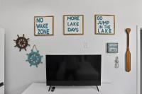 Themed Rooms, Golf, Fish, Lake, Come as Friends - B&B Page