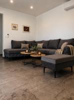 Vila Zrina - Apartmani - B&B Trogir