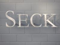 Weingut Seck - Bed and Breakfast Dolgesheim