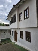 Old Bosnian House-3 bedroom apartment - B&B Mostar