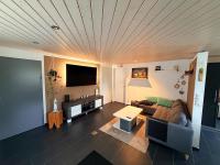 Modern apartment with garden - B&B Lostorf