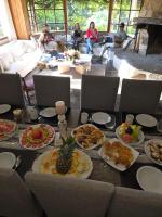 Gran Casa Alpina - Bed and Breakfast Bariloche