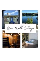 Hot Tub and Fire Pit at Riverwalk Cottage 2BR 2BA - B&B Boise
