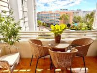 LA MER BLEUE, Boutique Apartament with free parking, full equipped in Fenals Beach - Chambres d'hôtes Lloret de Mar