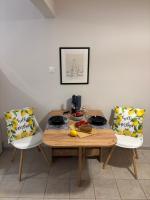 Cozy Apartment with Mountain View - B&B Loutráki
