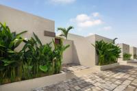 The Lario Collection - A Wellness Resort - Bed and Breakfast Seminyak
