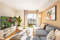 High-End 2BR 2BATH Condo-Steps to Square One Mall - B&B Mississauga