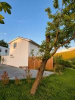 DU HISKA-Private Wellness Retreat with Jacuzzi & Sauna - Ferienwohnung Vipava