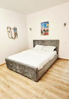 Belle Appartement avec 2 studios 2 salles de bain & Parking Gratuit dans le rue RDC proche centre - Chambres d'hôtes Épernay