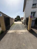 Sirine57 Charming House for 5 Guests Large Private Parking for Cars Vans - Chambres d'hôtes Florange