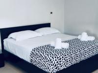 Sunflower Rooms - Chambres d'hôtes Ksamil