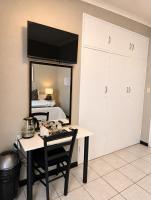 Zhantique Guest House 2- Unit 4 - Bed and Breakfast Boksburg