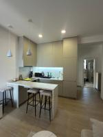 Zenith Lux Apartment Beachfront & Parking - B&B Bijela