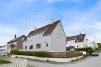 Peaceful Våland - Newly Renovated - B&B Stavanger