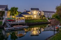 Island Retreat - Luxury Getaway - Thesen Island - B&B Knysna