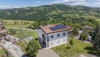 Luxury Stay near Ferrari con 3 Suite e vista unica - Ferienwohnung Valle