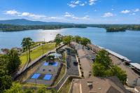 Dock, Slip, Lake, Pool, Pickleball, Pets OK - B&B Lake Hamilton