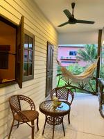 1BR & 2BD Tropical Thai Houses, Koh Phangan Central - B&B Koh Pha Ngan