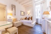 Colosseo Historic Apartment - Ferienwohnung Rom