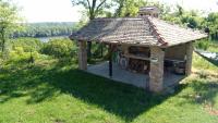 Prekrasan Apartman Anka uz rijeku Dunav Vukovar - Chambres d'hôtes Vukovar