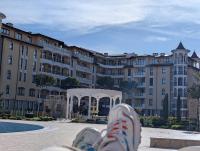 Royal Sun, Private Luxury Apartment 56 m, Pools, Mountain View - Ferienwohnung Sonnenstrand