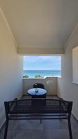 Appartamento con 1 Camera da Letto, Balcone e Vista Acqua