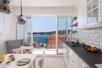 Apartman Elena - B&B Rogoznica
