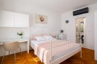 Villa ELENA Room Old Town - Ferienwohnung Rogoznica
