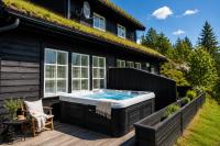 Holiday cottage with jacuzzi close to Kjeragbolten - Ferienwohnung Tjørhom