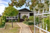 19 Broadway - Bed and Breakfast Martinborough