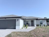 Cape Cozy Home - Bed and Breakfast Cape Coral