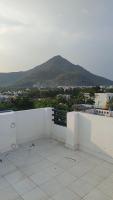 New Arunachala Durai Homestay Mountain & Temple View - B&B Tiruvannamalai