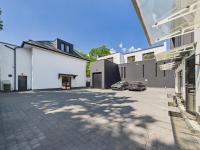 Jacuzzi LoveAparts Marki Romantic Getaway - B&B Marki