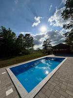 Luxury Forest Cabin with Private Pool - B&B Bihać