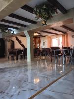 Pensiunea Ianis Moieciu - Chambres d'hôtes Moeciu de Jos