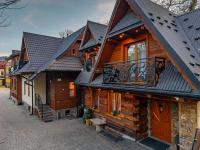 Góralski Domek Waluś Zakopane - ŚCISŁE CENTRUM - Jedyny domek na Krupówkach - B&B Zakopane
