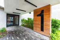 Modern Studio Apartment Nine Palms, Century City Walk to Canal Walk - Chambres d'hôtes Le Cap