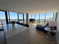 Luxury 2BR 2BA Penthouse with panoramic water view - Ferienwohnung Halifax
