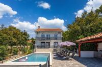 Villa Natali With Pool And Sea View - Happy Rentals - Chambres d'hôtes Šmrika