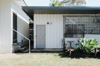 Dream Holiday Condo w Caravan Parking @ Kallangur - Bed and Breakfast Glengarrie