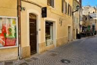 Casa Salon T2 Centre historique Wifi Climatisation - B&B Salon-de-Provence