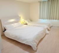 Cozy Family House near Nampo station, Parking Available, Yeongdo Entrance - Chambres d'hôtes Pusan